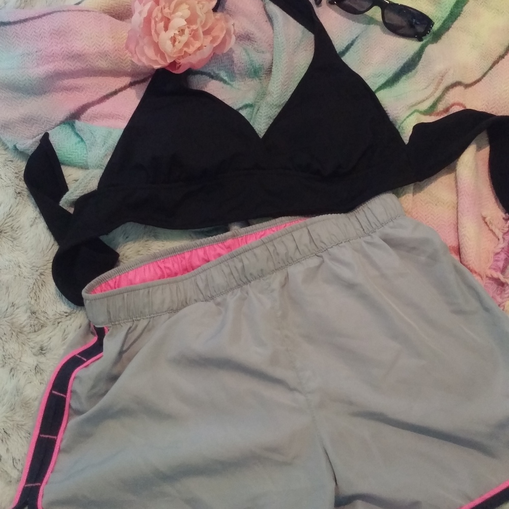 Shorts by Danskin Now / lined size 4 -6 like new